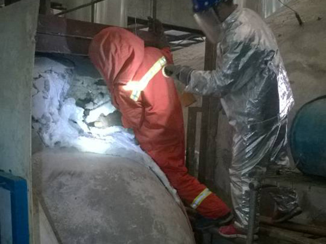 �ߜ�����������©���������C�������